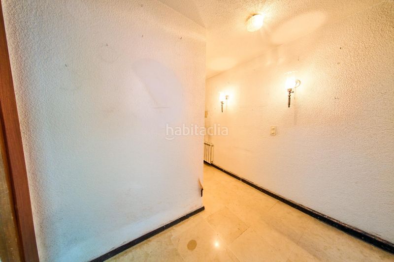 Foto f664090d-0bfd-415f-bdb7-a2354713da5a. Pis amb calefacció aparcament piscina a Cervantes Granada