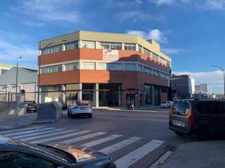 Lloguer Nau industrial  President irla. Nave industrial en alquiler en eixample