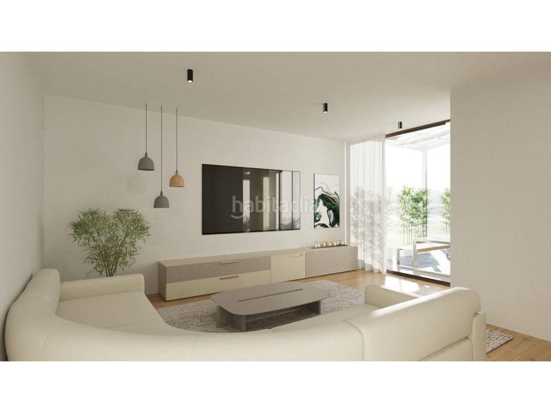 Foto a90a0698-24e7-46c6-acef-5ade56b78228. Dúplex piso duplex a reformar en pleno corazón . en Mataró