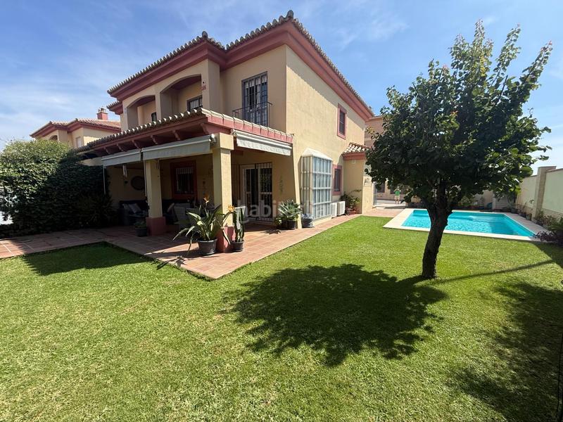 Foto e25eb3b4-f7b8-4678-b542-4cf5b1f83e2a. Casa aparellada amb calefacció aparcament piscina a Puerto de Santa María (El)