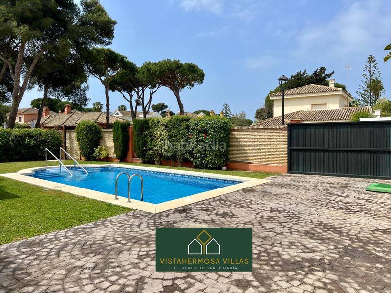 Foto 34ba634c-e381-4715-aaa3-ada2927b02f5. Chalet mit heizung parking pool in Vistahermosa Puerto de Santa María (El)
