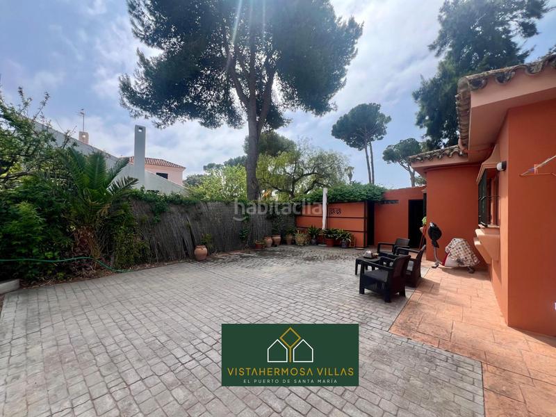 Foto 7b1a180c-502d-41cd-9bcc-bca3cc273e94. Chalet mit heizung parking pool in Vistahermosa Puerto de Santa María (El)