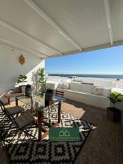 Pis  Calle mar adriático. Apartamento en las redes primera línea de playa