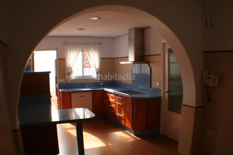 Foto 87c5d8fb-1806-45a3-a811-cb3aa7e51f81. Casa pareada chalet en Vistahermosa en Vistahermosa Puerto de Santa María (El)