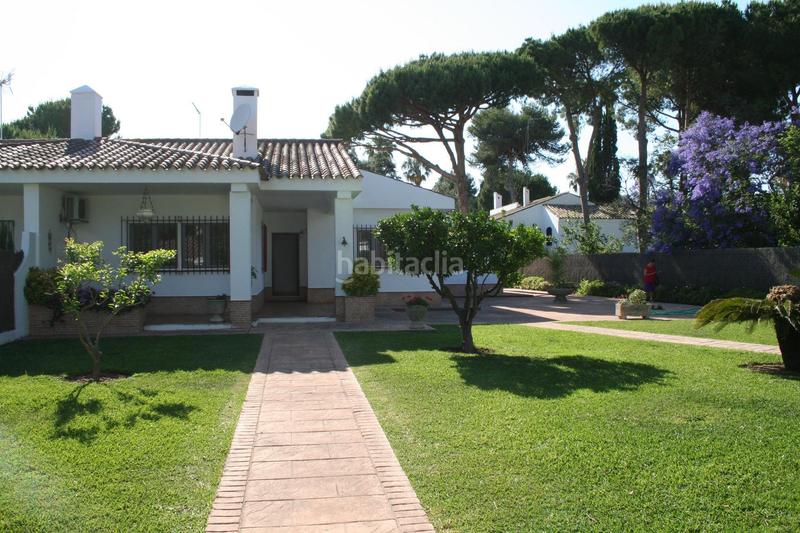 Foto 9aa16490-d0d0-4cd6-8422-874dbd99b6f3. Casa pareada chalet en Vistahermosa en Vistahermosa Puerto de Santa María (El)