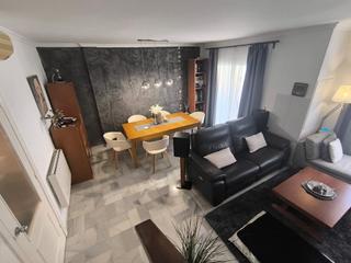 Reihenhaus in El Juncal - Vallealto. Exclusiva adosada con buhardilla y piscina en las buhardillas, v