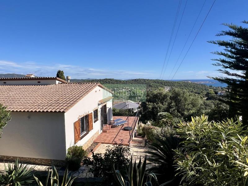 Foto ef300a03-9464-4ac8-9552-c9f3bbbc503e. Casa in oliveres 7 in Urbanitzacions Platja d´Aro