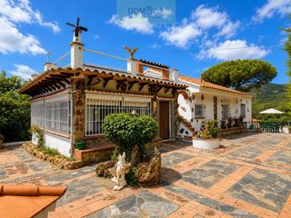 Casa  Afores. Sant feliu de guíxolscasa