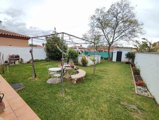 Xalet a Carretera de Sanlúcar - Sudamérica. Venta chalet independiente zona las palmeras
