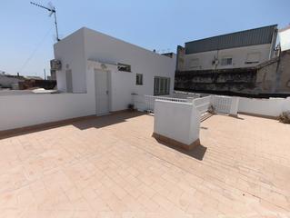 Location Appartement  Calle postigo. Alquiler anual ,apartamento con terraza