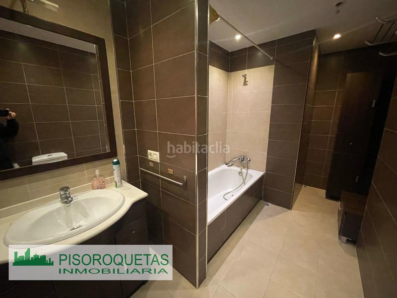 Foto c163f9b6-8735-4d45-b876-2c4e6bb50f34. Appartement avec chauffage parking dans El Puerto Roquetas de Mar