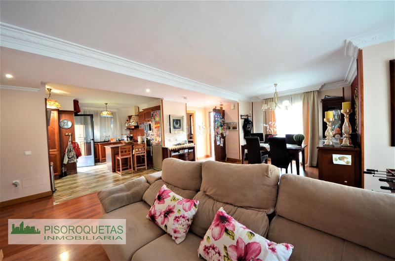 Foto c78d33e4-9b30-4353-ac97-b7bc1819447a. Xalet amb aparcament piscina a Las Salinas Roquetas de Mar