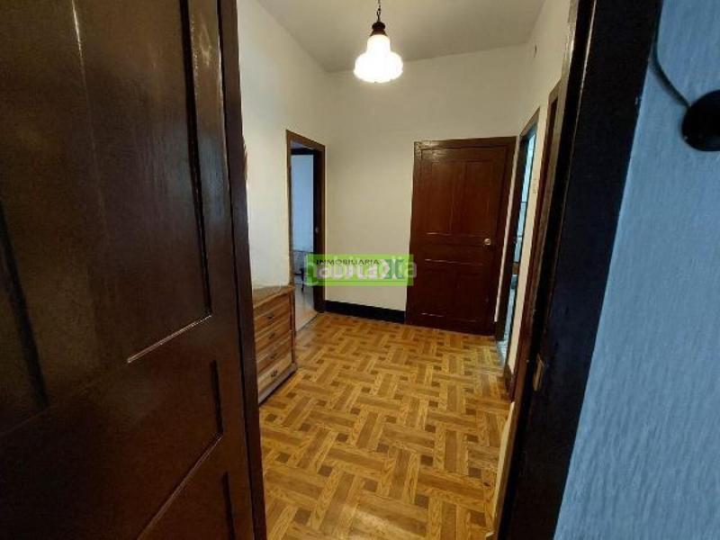 Foto 48163293-c0a3-4313-850f-b017b0f30d9d. Casa con riscaldamento in Zona de Plaza de Barcelos Pontevedra