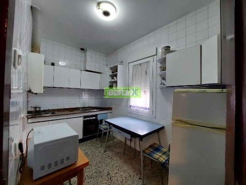 Foto 1be8ee74-425a-4aed-9089-d4e41bd61cff. House with heating in Zona de Plaza de Barcelos Pontevedra