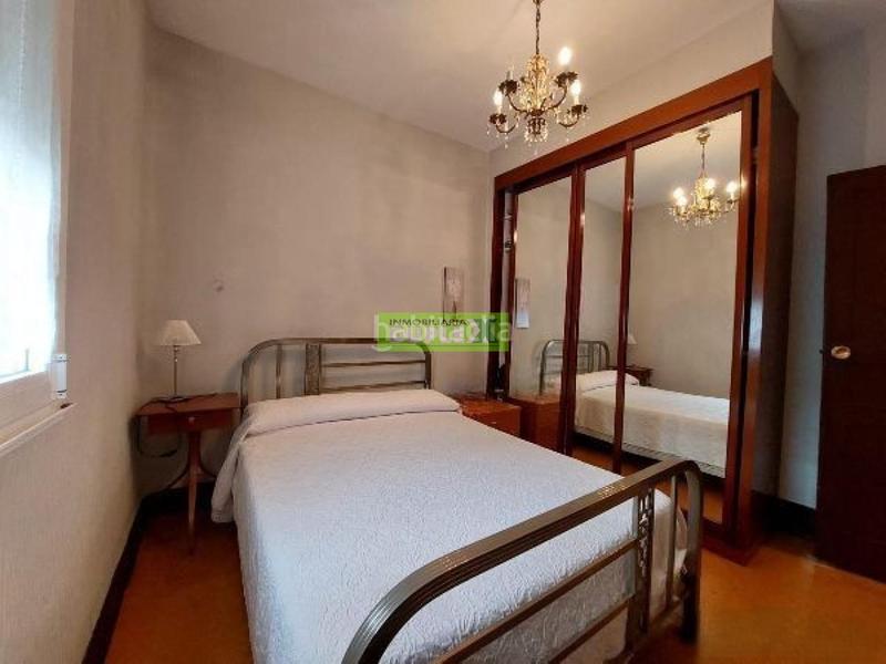 Foto 4e77a8a4-3419-43cd-a8be-38b8fd26fed7. House with heating in Zona de Plaza de Barcelos Pontevedra