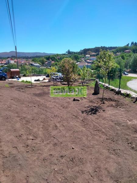 Foto ea0feb8e-f846-4667-9b44-fb5355d45fb2. Terreno residencial en Fornelos de Montes