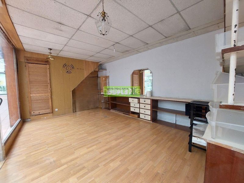 Foto 653da8f8-df88-4c98-9ce9-b8ddc01768a0. Rent business premise in Centro - Echegaray Pontevedra