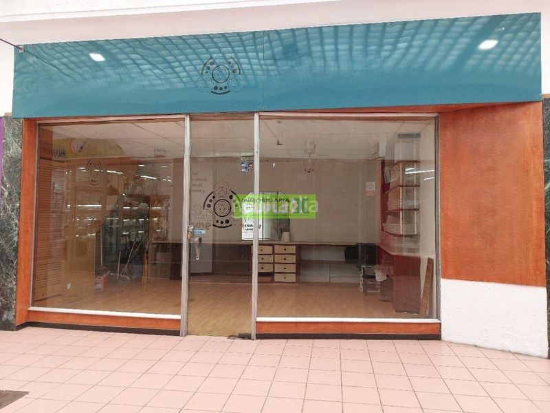 Foto 61f48e73-02ab-41b7-b34a-70838a1df8e7. Affitto locale commerciale in Centro - Echegaray Pontevedra