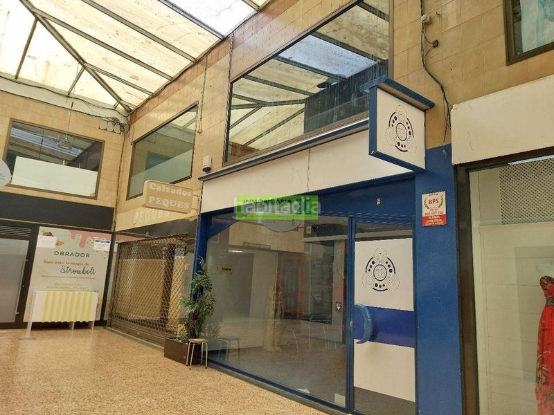Foto 613dc074-be2d-4035-bd00-8362c8a1d4a1. Rent business premise in Centro - Echegaray Pontevedra