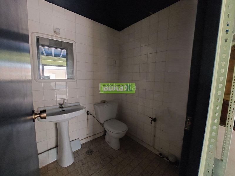 Foto aea0e9df-0ccb-4192-a52c-3c8ce4207659. Rent business premise in Centro - Echegaray Pontevedra