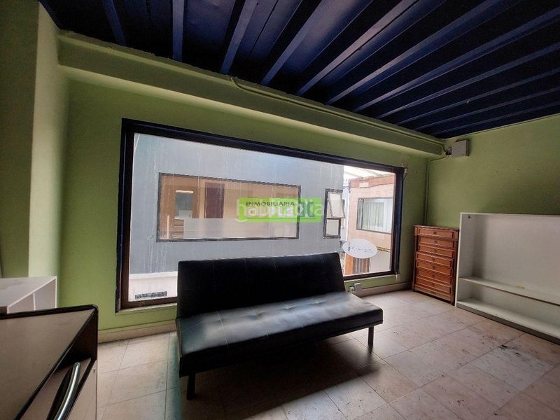Foto dc24f906-df7b-42b7-80d3-d67c7c37f699. Rent business premise in Centro - Echegaray Pontevedra