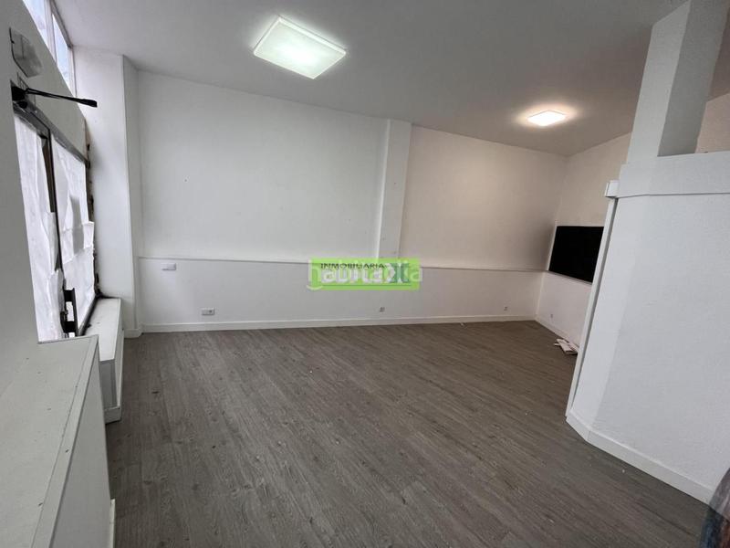Foto f581d563-6ed2-4514-8c7c-a89d3f6726d2. Alquiler local comercial en Centro - Echegaray Pontevedra