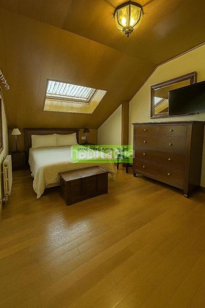 Foto 353c6237-df25-433f-bb2f-a95d3257c5eb. Piso en Centro - Echegaray Pontevedra