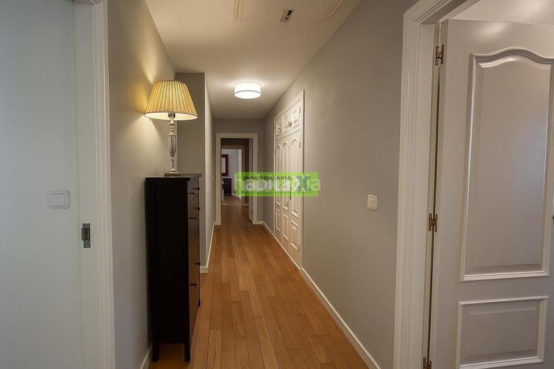 Foto e0cf3ade-e326-4089-8997-05c7e2ee52ae. Piso en Centro - Echegaray Pontevedra