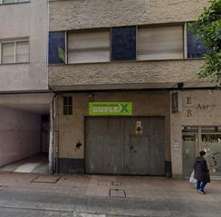 Location Local commercial à Zona de Plaza de Barcelos