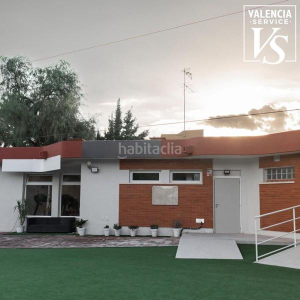 Foto 65ce6bf8-3973-4ac0-9088-49a90b220e9c. Alquiler local comercial 0586 gimnasio en zona cheste en Chiva