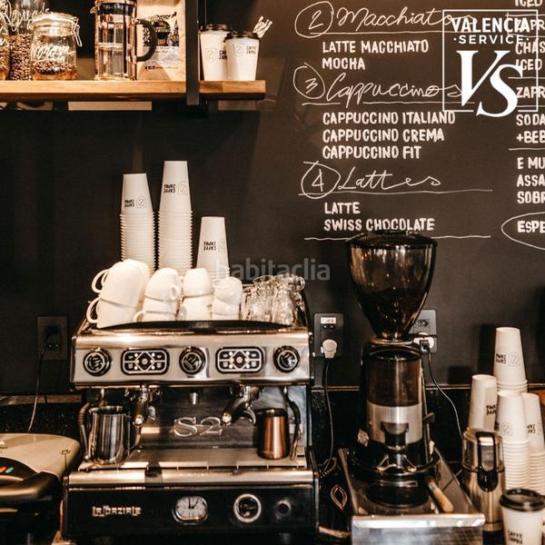 Foto ab89ea21-9fe5-41ef-9407-bdda3cf751e4. Pas-de-porte local commercial dans La Raïosa Valencia