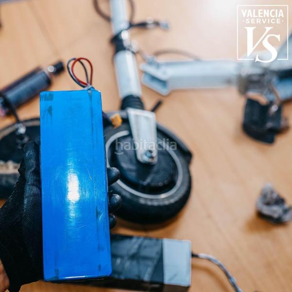 Foto a0047db5-12e7-4655-a15a-d436f7d3d0f0. Pas-de-porte local commercial dans Sant Francesc Valencia