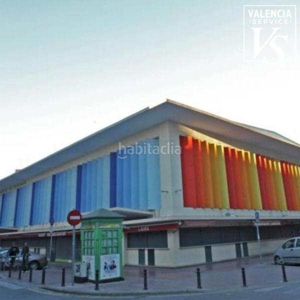 Foto f3f8c88b-ad17-4d54-9887-c1f1bdb7645e. Pas-de-porte local commercial dans Russafa Valencia