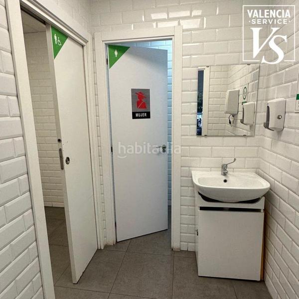 Foto d6b91584-0fb5-43c7-9176-7e072597cecb. Pas-de-porte local commercial dans Sant Antoni Valencia
