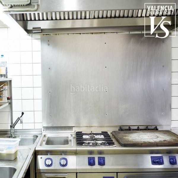 Foto 36843d9d-1c83-4a97-82a4-d8f3357ec3a2. Umzug geschäftsraum in Mestalla Valencia