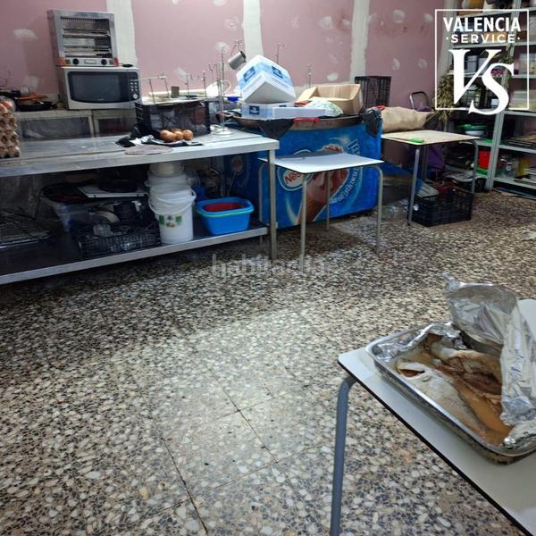 Foto a1219e09-c383-4f89-94b7-db52afb603f0. Traspaso local comercial 0810 cafetería bar restaurante en algiros en Valencia