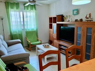 Apartament a Calle del nueve de octubre 12. Piso con piscina y plaza de parking en excelente zona de benicar