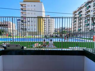 Appartement  Avenida papa luna. Apartamento con terraza y piscina a solo 25m de la playadepeñísc