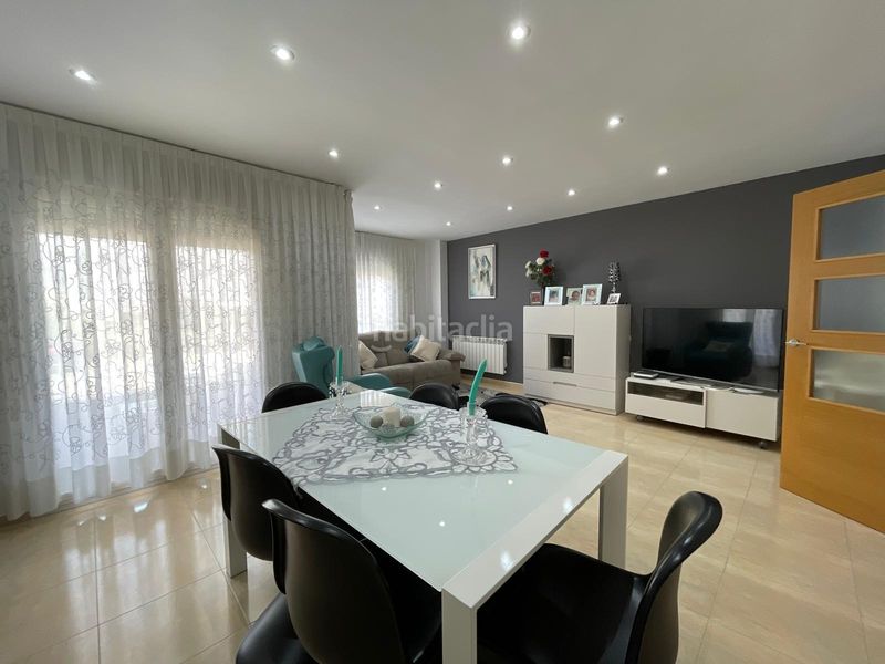 Foto 9a6d8fc8-f61e-4b5e-81bd-9940417c4ae4. Casa adossada amb calefacció aparcament a Casco Urbano Vinaròs
