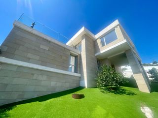 Xalet a Las Atalayas-Urmi-Cerro Mar. Exclusivo chalet de lujo con vistas al mar y al castillo de peñí