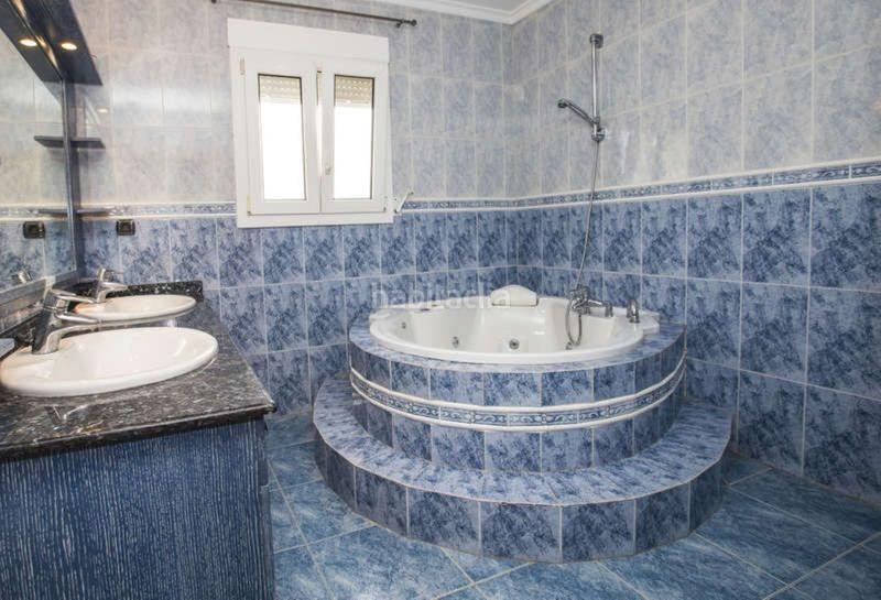 Foto 6e83f1a8-400f-437d-a5d9-c7f1bb7206d4. Chalet in plaza poligono 11 803 in Pueblo Benicarló