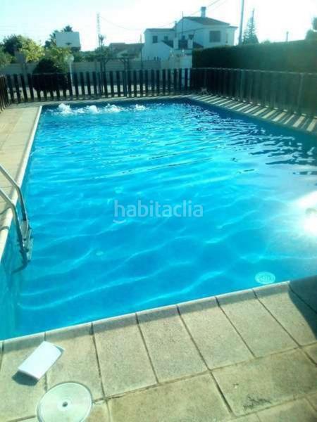 Foto b7aa5744-fb62-40b3-a701-92bc88878d90. Chalet in plaza poligono 11 803 in Pueblo Benicarló