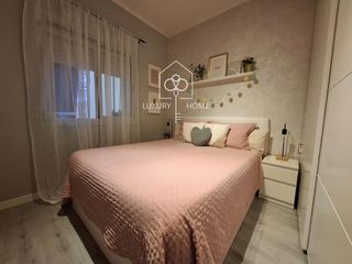 Etagenwohnung  Pere sala. Piso para entrar a vivir