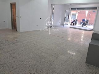 Local Comercial  Mare de deu de montserrat. Local comercial centro viladecans esquinero