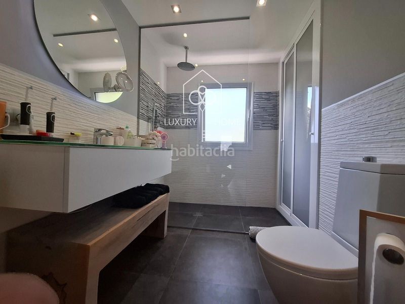 Foto f6b4f8f4-9200-485e-9229-424147e3e3b0. Xalet amb calefacció piscina a Begues