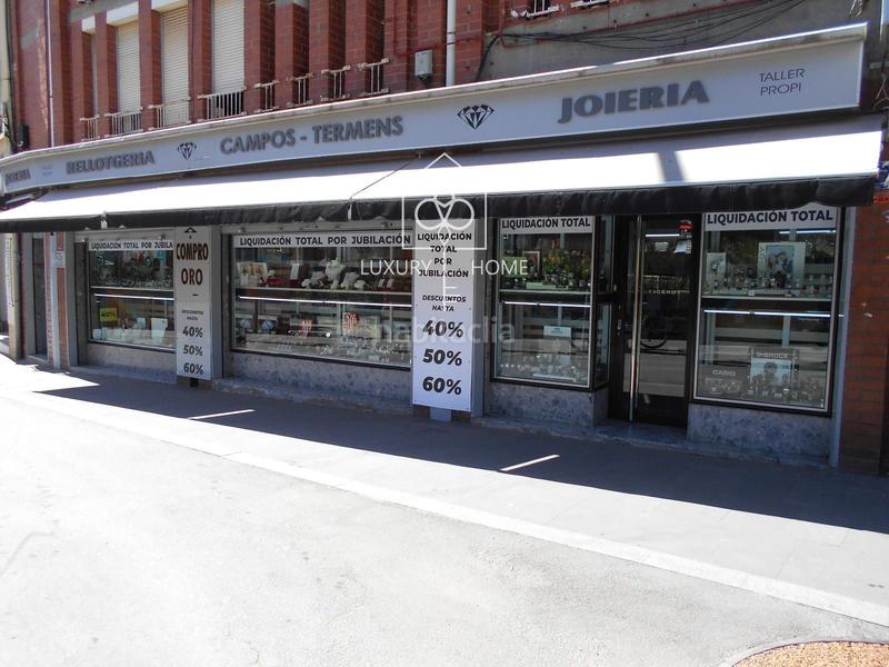 Foto 0760f948-ca86-432b-a1ce-6b1e408282e2. Location local commercial dans Centre Viladecans