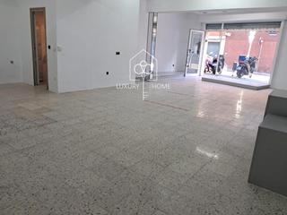 Local Comercial a Centre. Local comercial centro viladecans esquinero