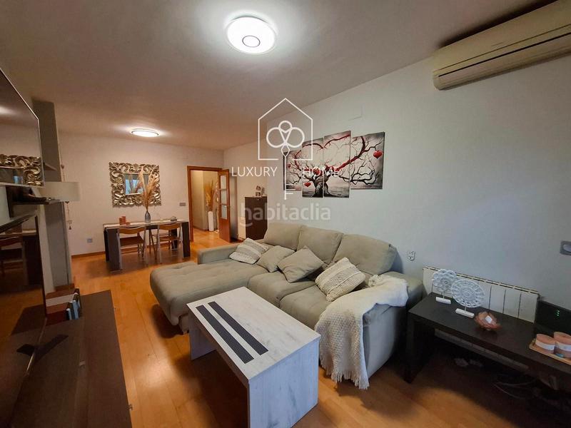Foto 8b7faea2-5bd5-41ec-b09d-8320b74c8cf5. Piso  zona Vilamarina con plaza de parking en Viladecans