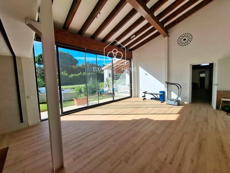 Foto e58afd71-bf2b-4a67-8aed-2f41ff5ee9a9. Chalet en Centre Sant Andreu de Llavaneres