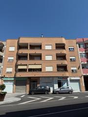 Maison à Almoradí. Oportunidad de compra! piso amplio con balcón y muchas posibilid